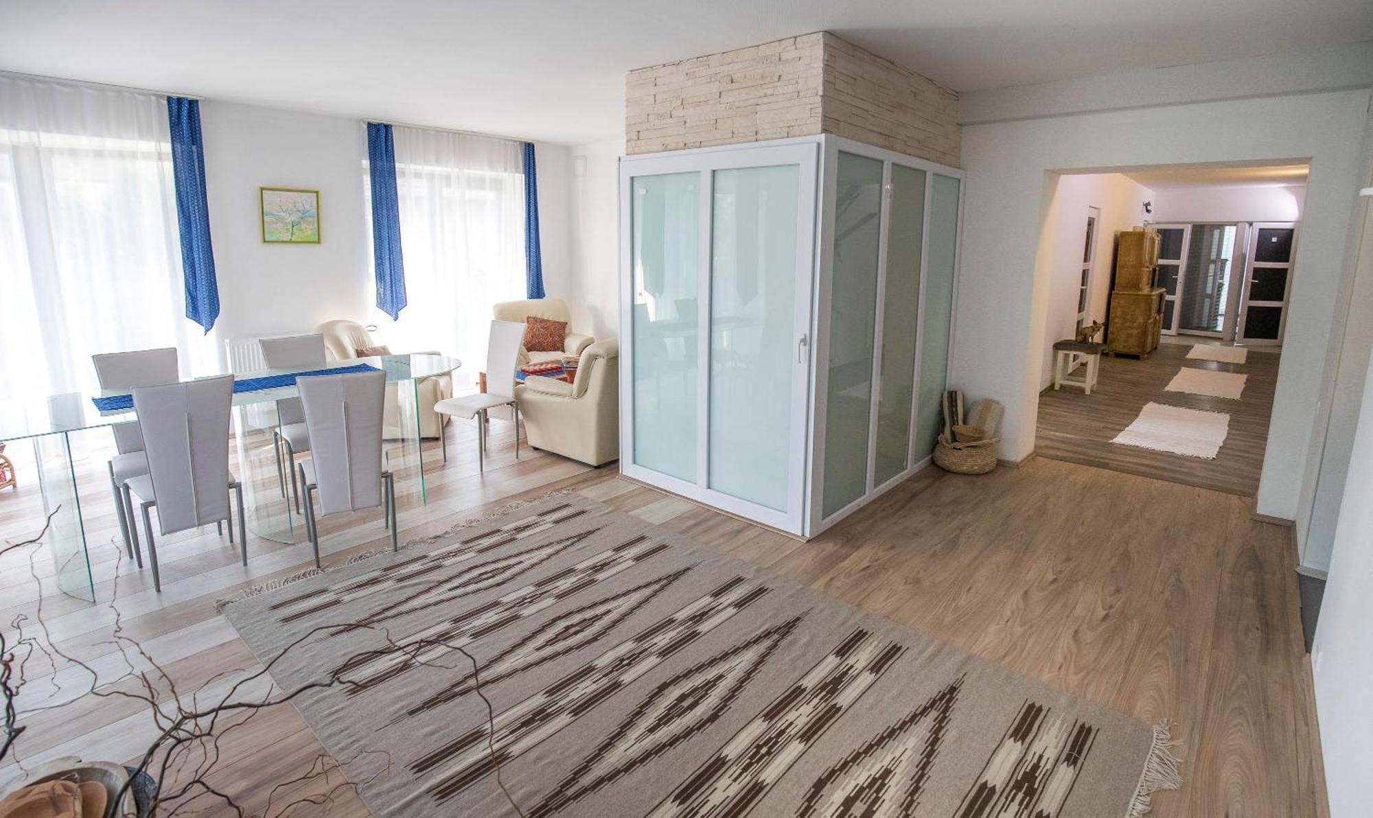 Villa Vamus Vendeg- Es Rendezvenyhaz Vamosszabadi Bagian luar foto