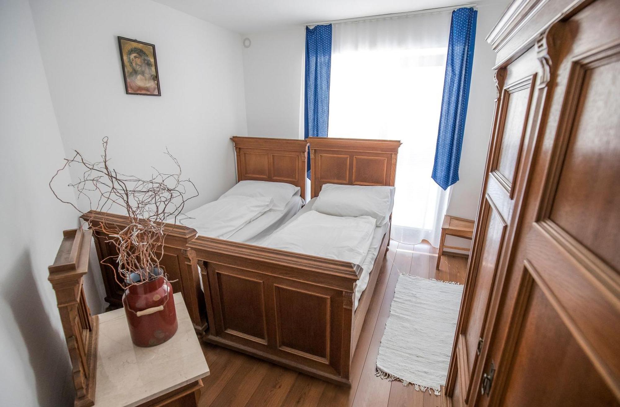 Villa Vamus Vendeg- Es Rendezvenyhaz Vamosszabadi Bagian luar foto