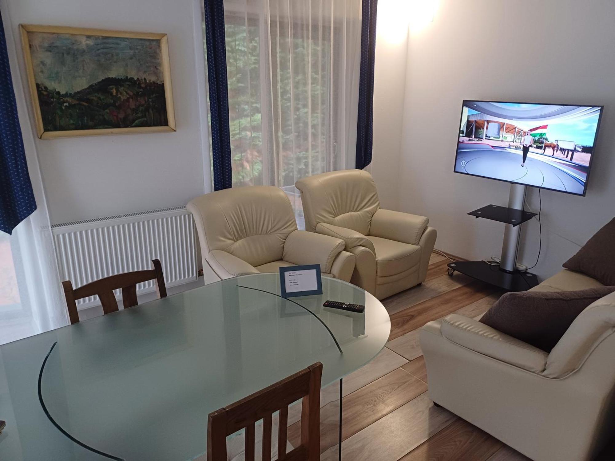 Villa Vamus Vendeg- Es Rendezvenyhaz Vamosszabadi Bagian luar foto